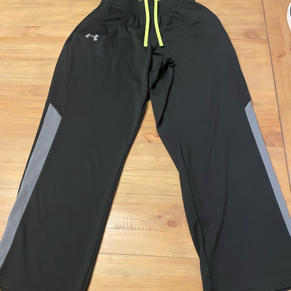 Men’s UA pants